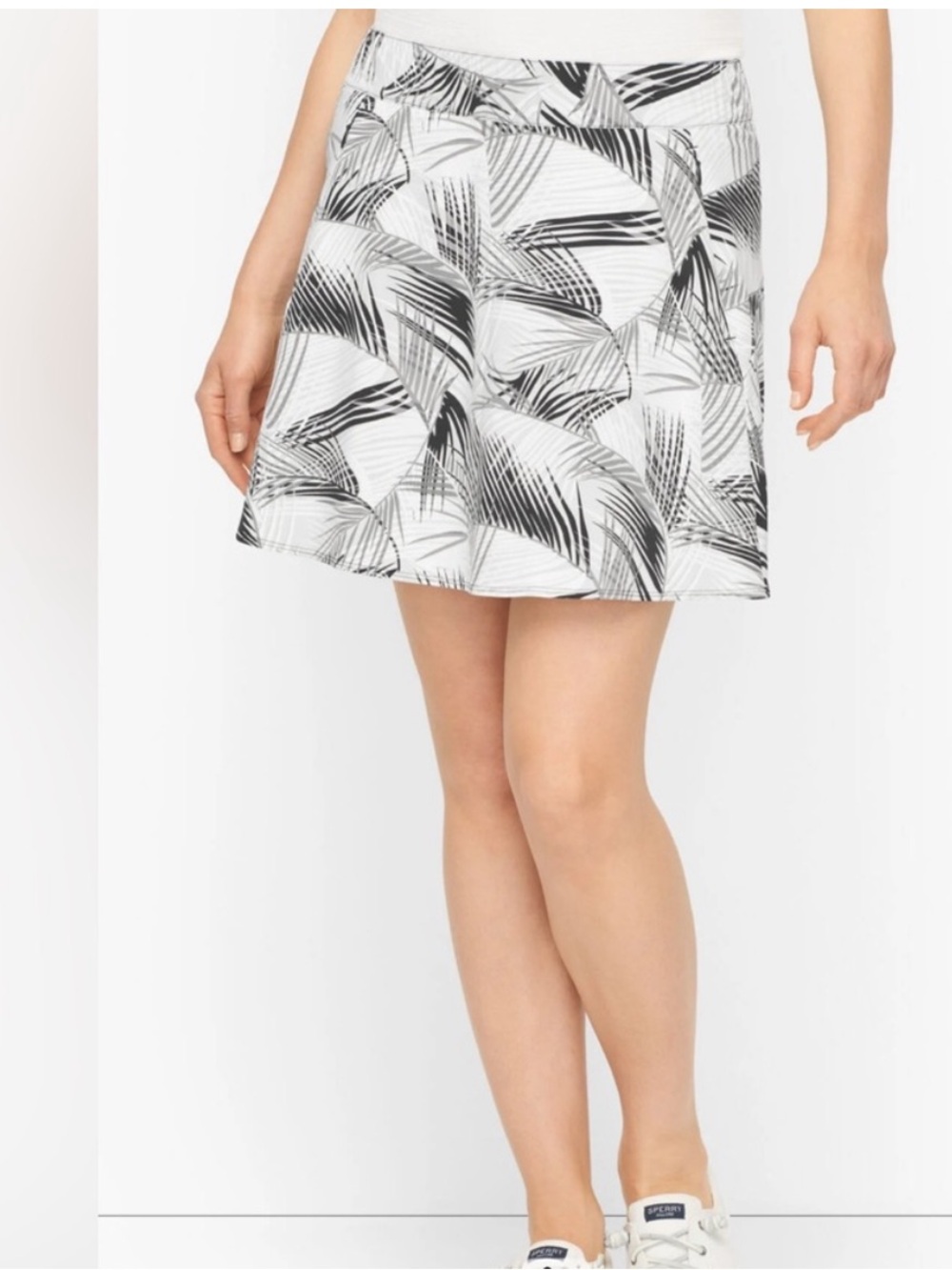 Talbots Painted Fronds Everyday Stretch Skort. Worn a few times